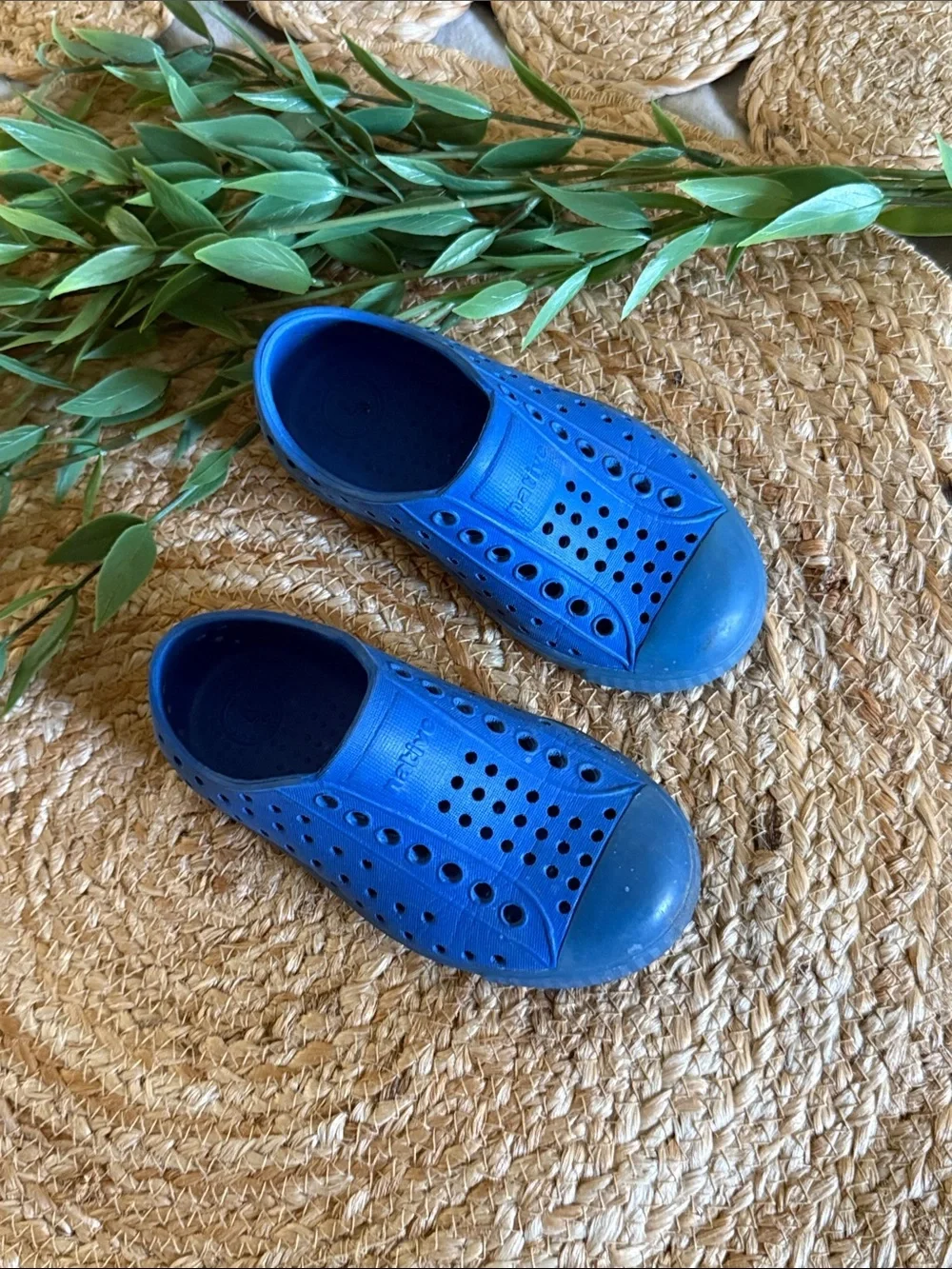 Native Toddler Jefferson Blue With Blue Trim Slip On Shoes. Size 8